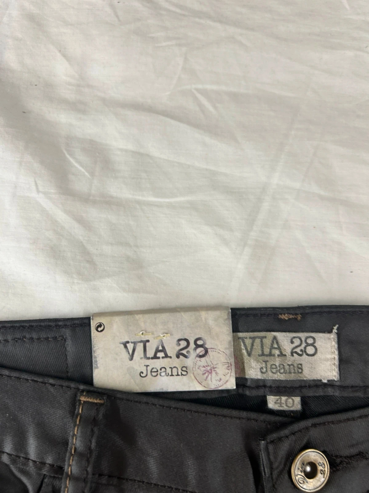 Jean vintage taille haute via 28 – photo 10